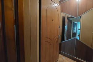 Луцьк доба Трикімнатні на Сухомлинського 4