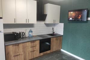 Люкс Авторынок, медцентр Яна 1